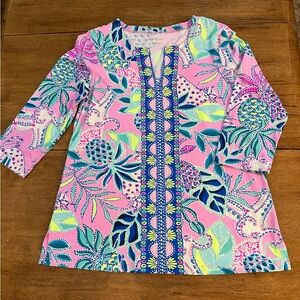 Woman’s Lily Pulitzer shirt size L Meryl x Lily Pulitzer